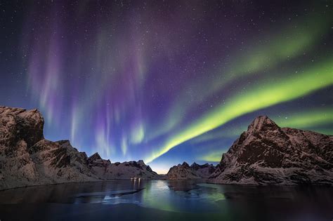 Frozen Lofoten: Witnessing the Extraordinary Dance of Aurora Borealis